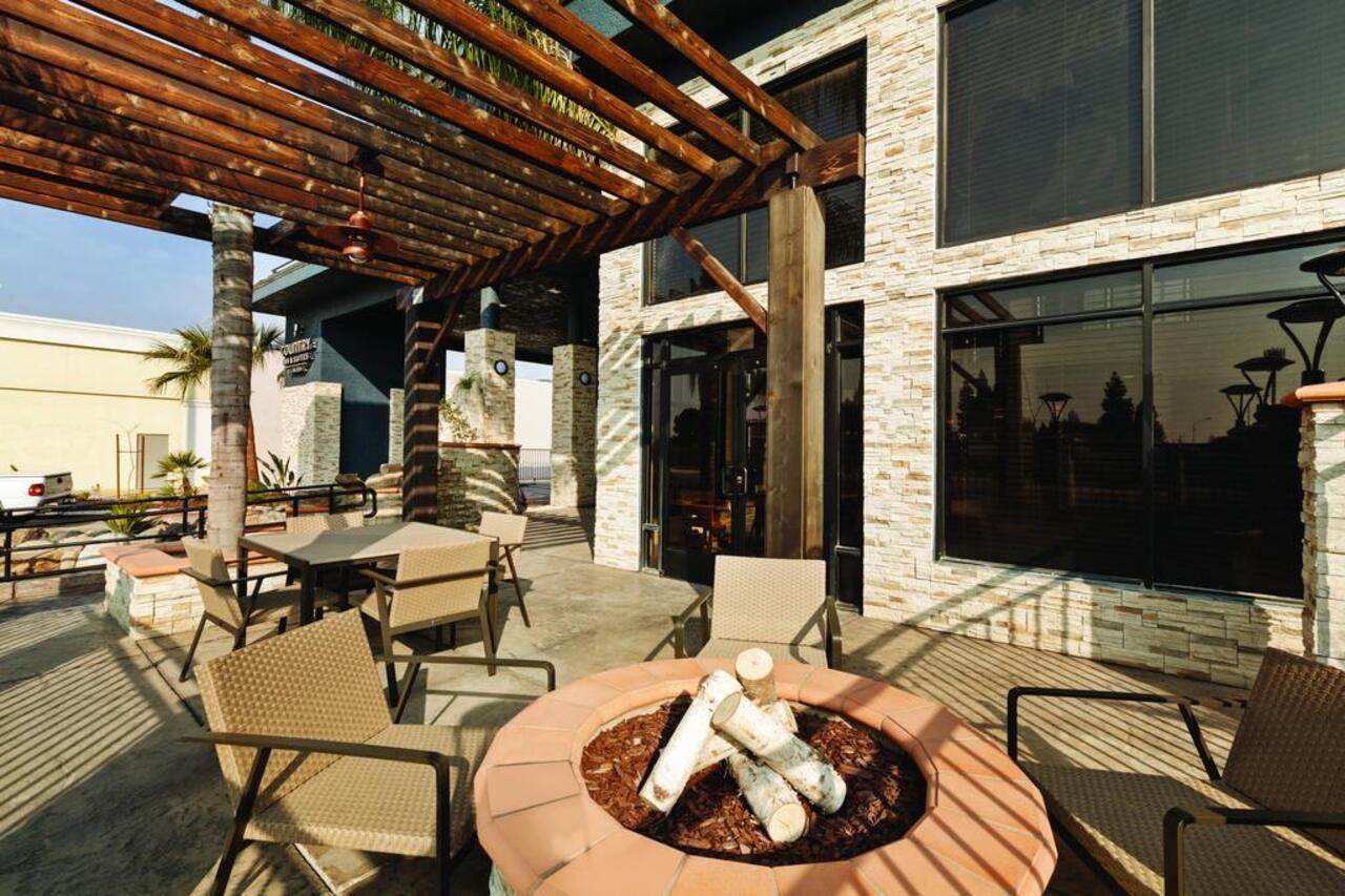 Country Inn & Suites By Radisson, Bakersfield, Ca Εξωτερικό φωτογραφία