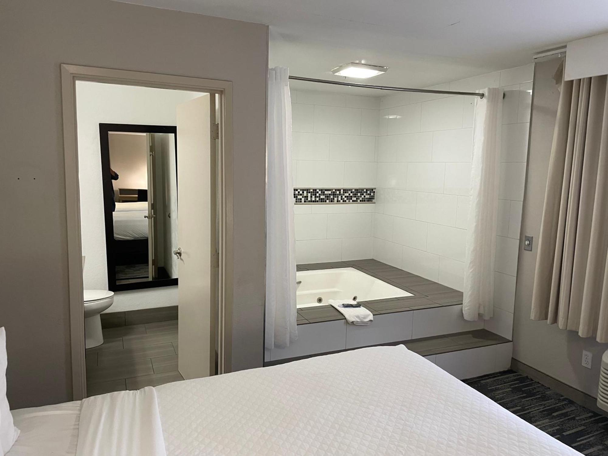 Country Inn & Suites By Radisson, Bakersfield, Ca Εξωτερικό φωτογραφία