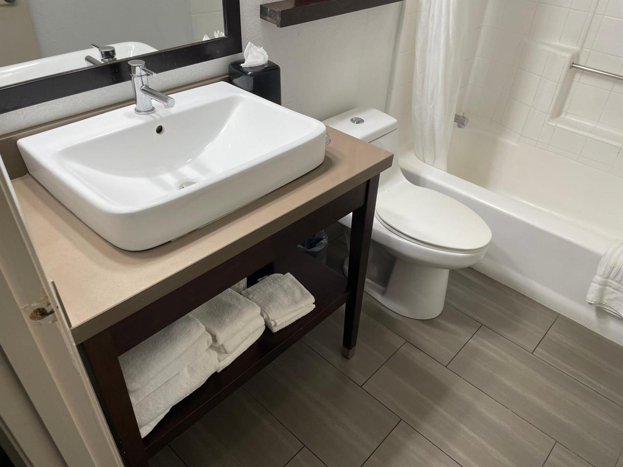 Country Inn & Suites By Radisson, Bakersfield, Ca Εξωτερικό φωτογραφία