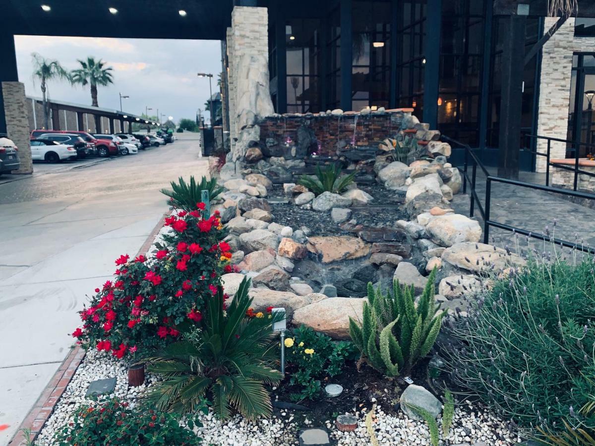 Country Inn & Suites By Radisson, Bakersfield, Ca Εξωτερικό φωτογραφία